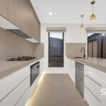 43 Adansonia Circuit, MICKLEHAM, VIC 3064 AUS