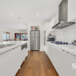 31 Dalmeny Way, MERNDA, VIC 3754 AUS