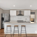 21 Kenora Way, MICKLEHAM, VIC 3064 AUS