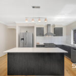 94 Moor Park Drive, CRAIGIEBURN, VIC 3064 AUS
