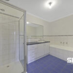 6 Parer Way, ROXBURGH PARK, VIC 3064 AUS