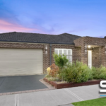 17 Serendip Crescent, GREENVALE, VIC 3059 AUS