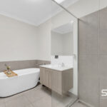 24 Bellinger Circuit, CRAIGIEBURN, VIC 3064 AUS