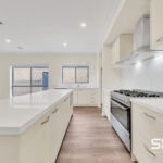 17 Goshawk Street, BEVERIDGE, VIC 3753 AUS