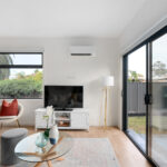 1/7 Burton Street, LALOR, VIC 3075 AUS